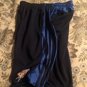 Okc thunder adidas NBA shorts large new condition